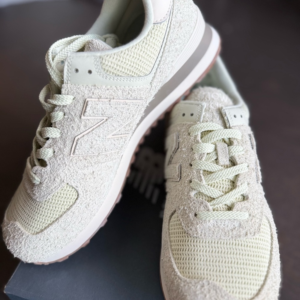 New Balance 574